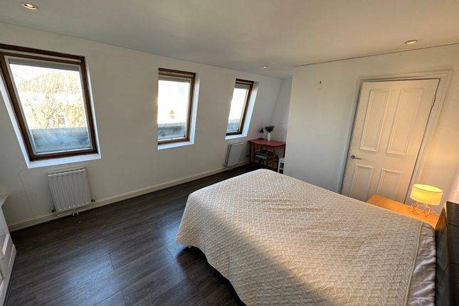 Thumbnail Duplex to rent in Netherwood Road, London