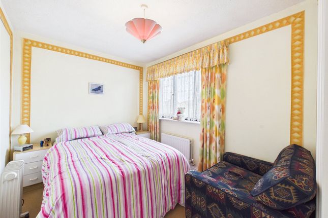 22, Abbots Road, Gloucester photo 4