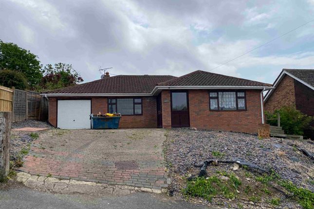Thumbnail Detached bungalow to rent in Glendale Road, Minster On Sea, Sheerness, Kent