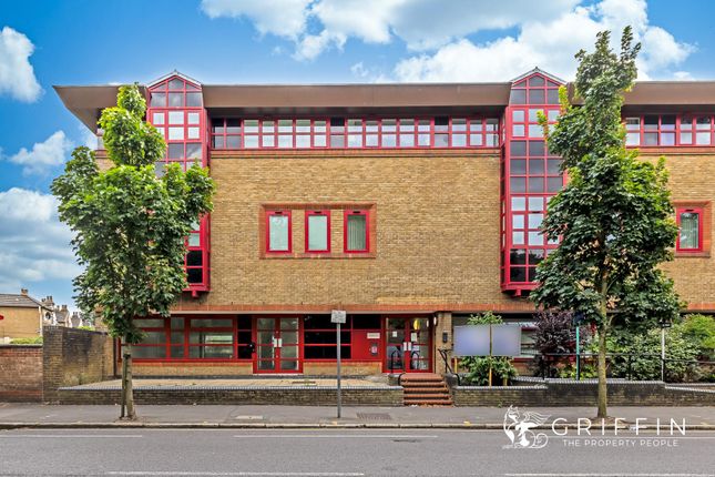 Thumbnail Flat for sale in London Road, Romford