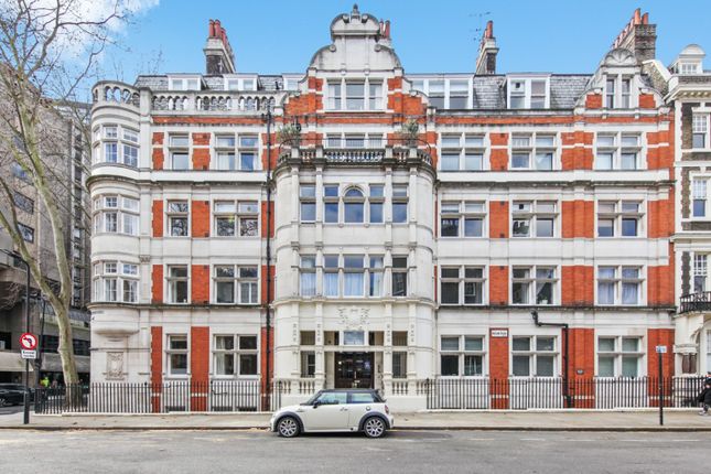 Flat 135A  Flat 135A, Adeline Place, London photo 3