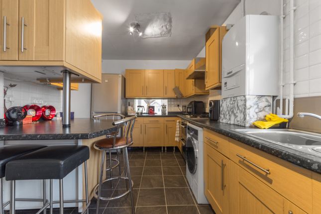 3-bed detached on 39, Corbins Lane, Harrow, £600,000