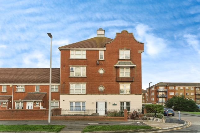 Flat for sale in Santa Cruz Drive, Eastbourne