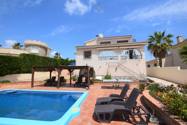 Villa for sale in Av. De Málaga, 22, 03170 Cdad. Quesada, Alicante, Spain