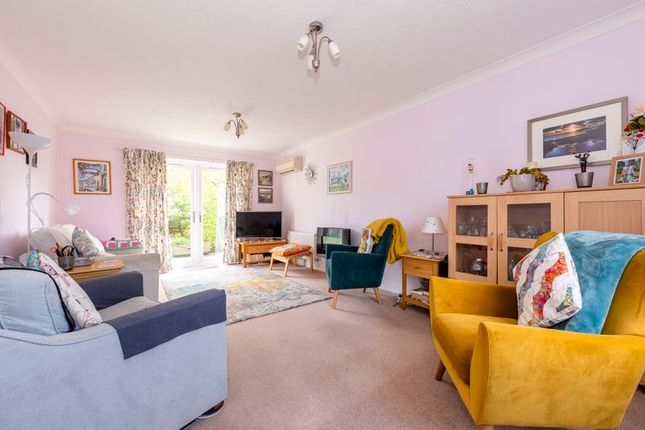 1, Ashdown Place, Heathfield photo 2