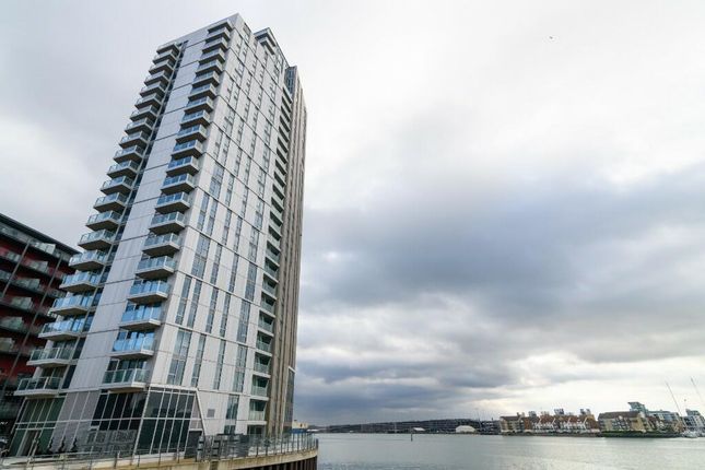 Flat to rent in |Ref: R203973|, Vantage Tower, Centenary Plaza, Southampton