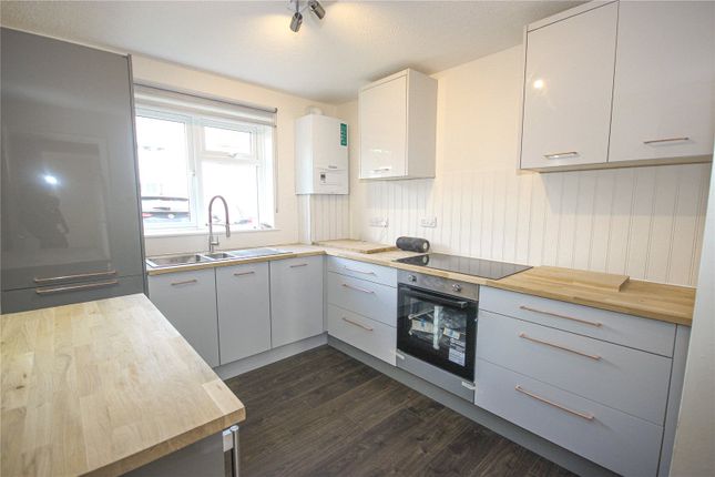 81, Riverdale Close, Devon photo 2