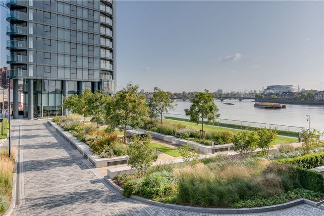 Flat for sale in Chelsea Waterfront, The Tower, One Waterfront Drive, London