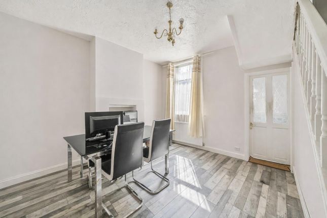 16 Scrooby Street, London photo 3