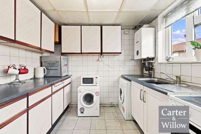 40, Crossway , Dagenham  photo 4