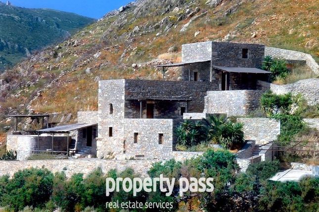 Property for sale in Oitylo Lakonia, Lakonia, Greece