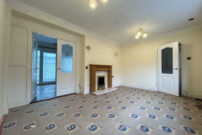 2, Tate Avenue, Durham photo 2