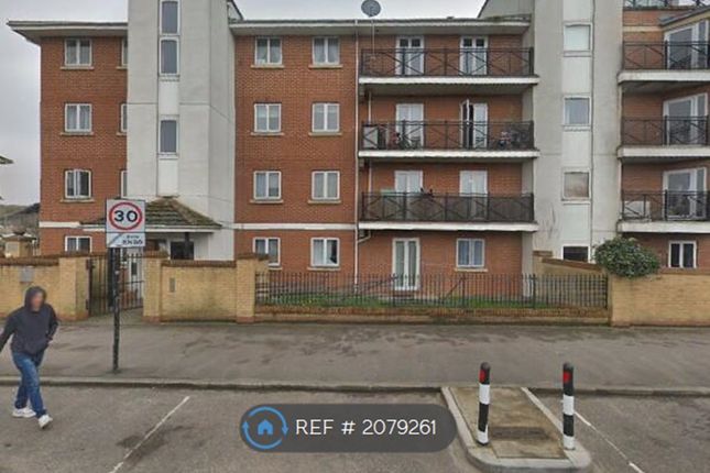 Flat to rent in Hermitage Close, Abbey Wood