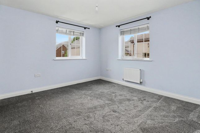 118 Hindmarch Crescent, Southampton photo 5