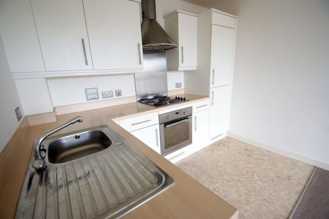 74, Heol Staughton, Cardiff, Cardiff photo 3