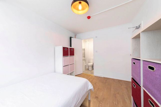 Flat 37, Webheath Netherwood Street, London photo 4