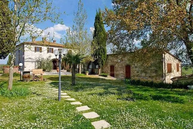 Villa for sale in Montalcino, 53024, Italy