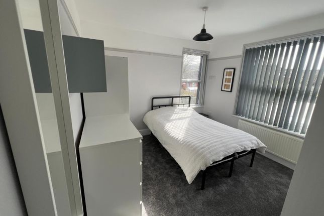 Room 4, 61, Alma Road, Kingswood Bristol photo 3