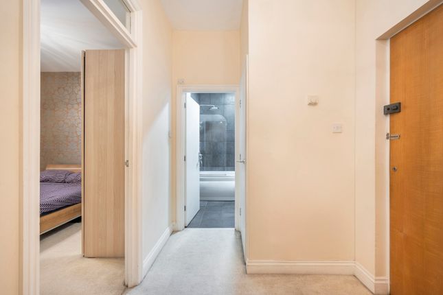 Flat for sale in Millennium Square, Shad Thames