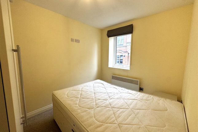 32 Brunswick Court, Leeds photo 4