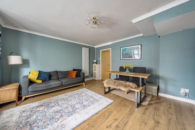 19a, Waverley Road photo 4