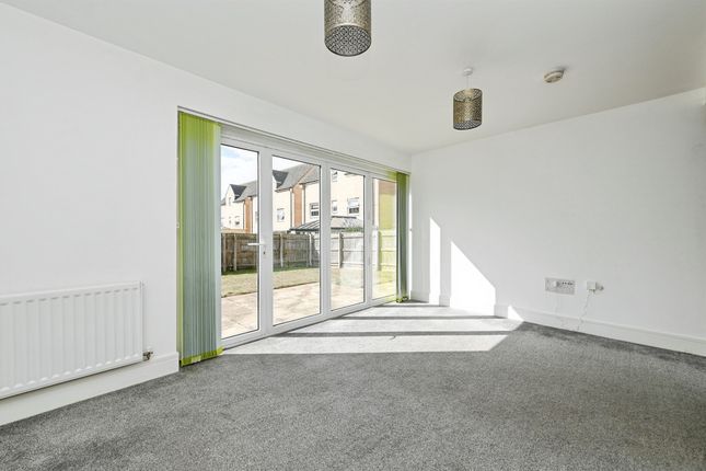 11, Buttercup Drive, Downham Market photo 3