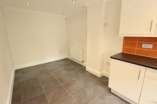 27, East Close, Bury St Edmunds photo 4