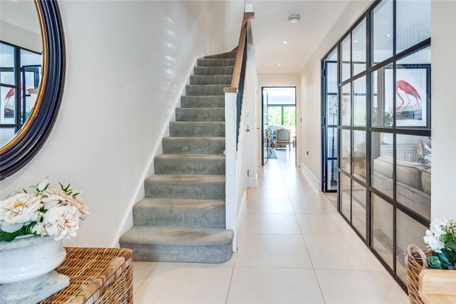 3,, Tennyson Mews, Shiplake photo 3