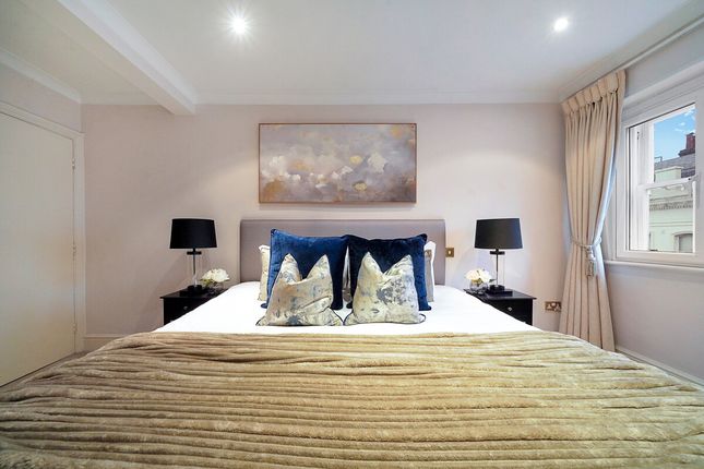 12 Hertford Street, London photo 4