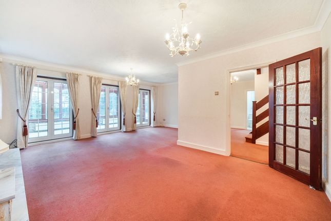 Warren Lodge, Stanmore photo 3