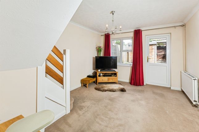 62, Notton Way, Reading photo 4
