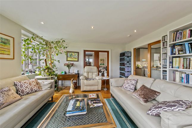 26, Birchgrove House, Kew photo 3