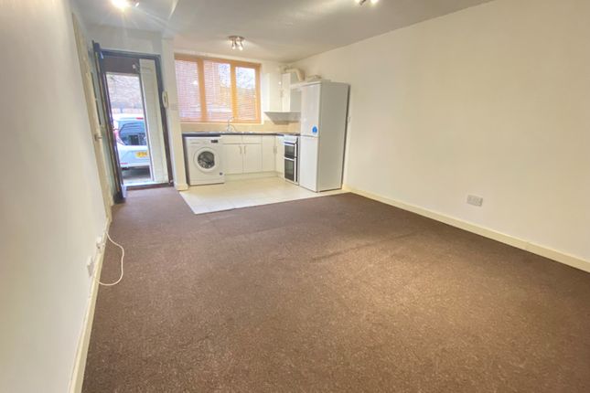 Flat to rent in Clive Road, Feltham