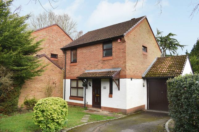 Thumbnail Detached house to rent in Fisher Close, Hersham, Walton-On-Thames