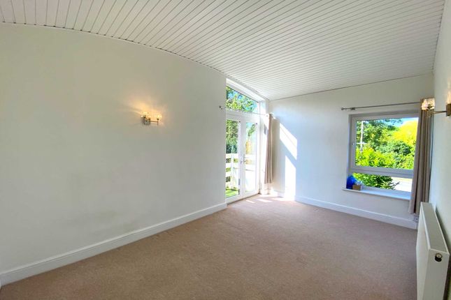 Thumbnail Flat to rent in Glen Iris Avenue, Canterbury