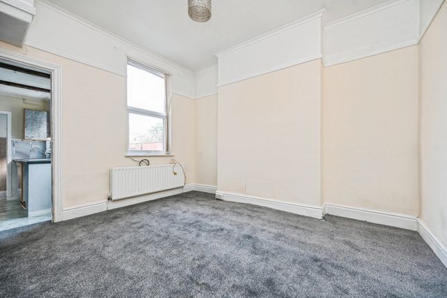 11, Brook Street, Merseyside photo 3
