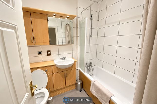 Room, Colchester photo 4