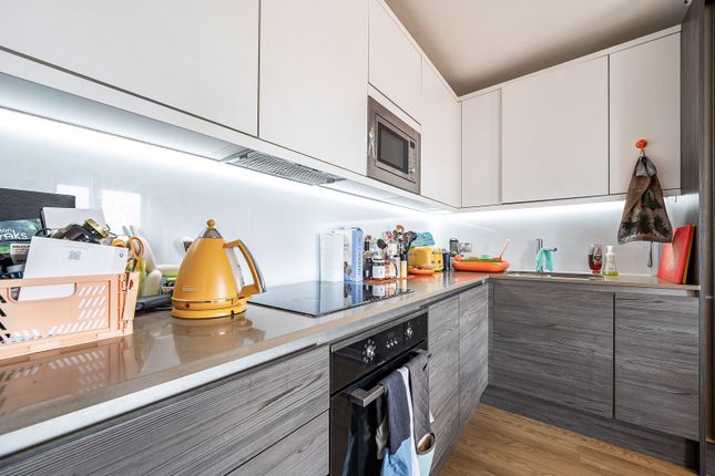 Tallack Road, E10, Leyton photo 2