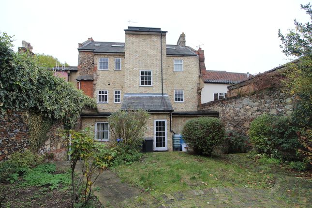 Flat to rent in Whiting Street, Bury St. Edmunds