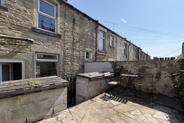 61, Russell Street, Skipton photo 3