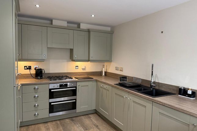 5, Fretter Close, Leicester photo 4