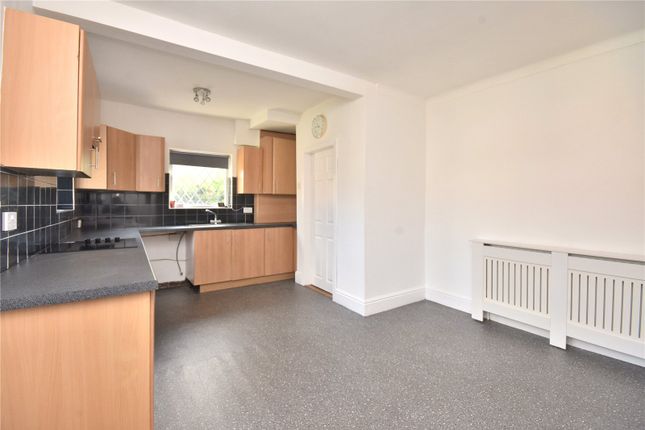 135, Rookwood Avenue, West Yorkshire photo 4
