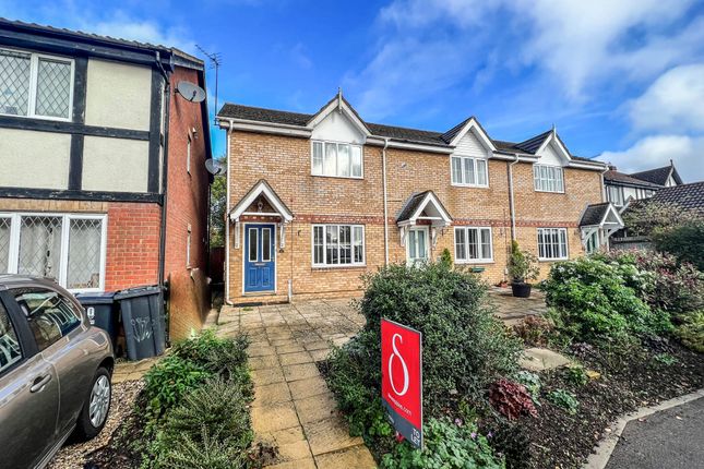 End terrace house to rent in Roebuck Close, Hertford