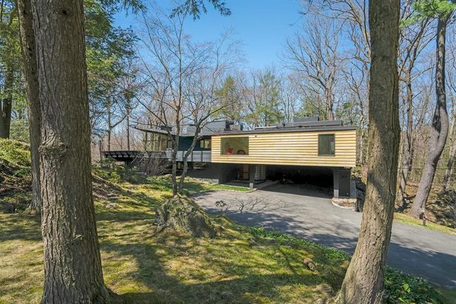 Property for sale in 11 Laurel Lane, Chappaqua, New York, United States Of America