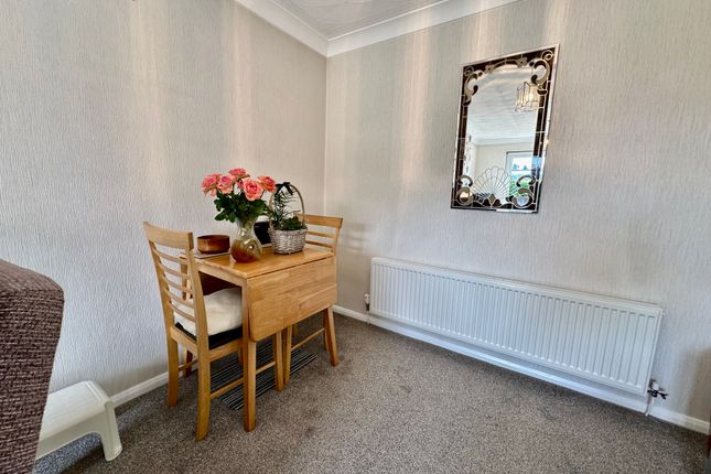 20, Oldfield Close, Doncaster photo 4