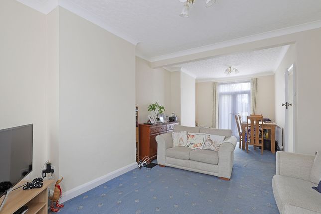 Terraced house for sale in Buckhurst Way, Buckhurst Hill