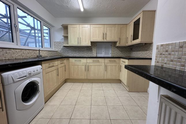 6, Cross Park, Brixham photo 4