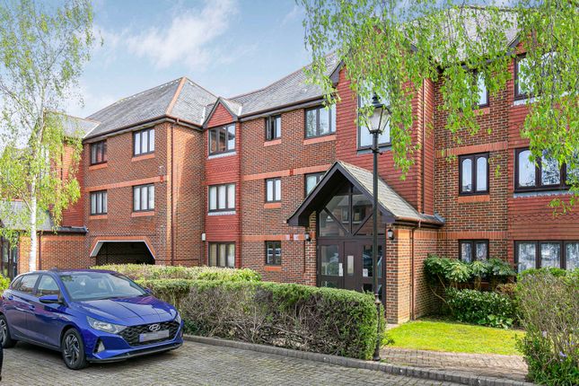 Thumbnail Flat for sale in The Maples, Granville Road, St Albans