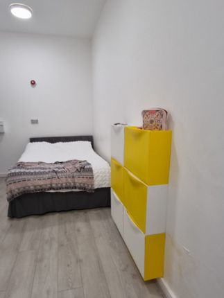 Flat 10, 5, Sir Thomas Street, Liverpool photo 3