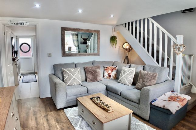 12 Wesley Place, Ebbw Vale photo 2